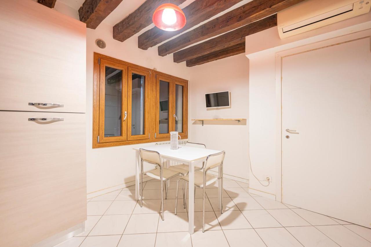 San Marco Suite - 5 Min From San Marco ヴェネツィア エクステリア 写真